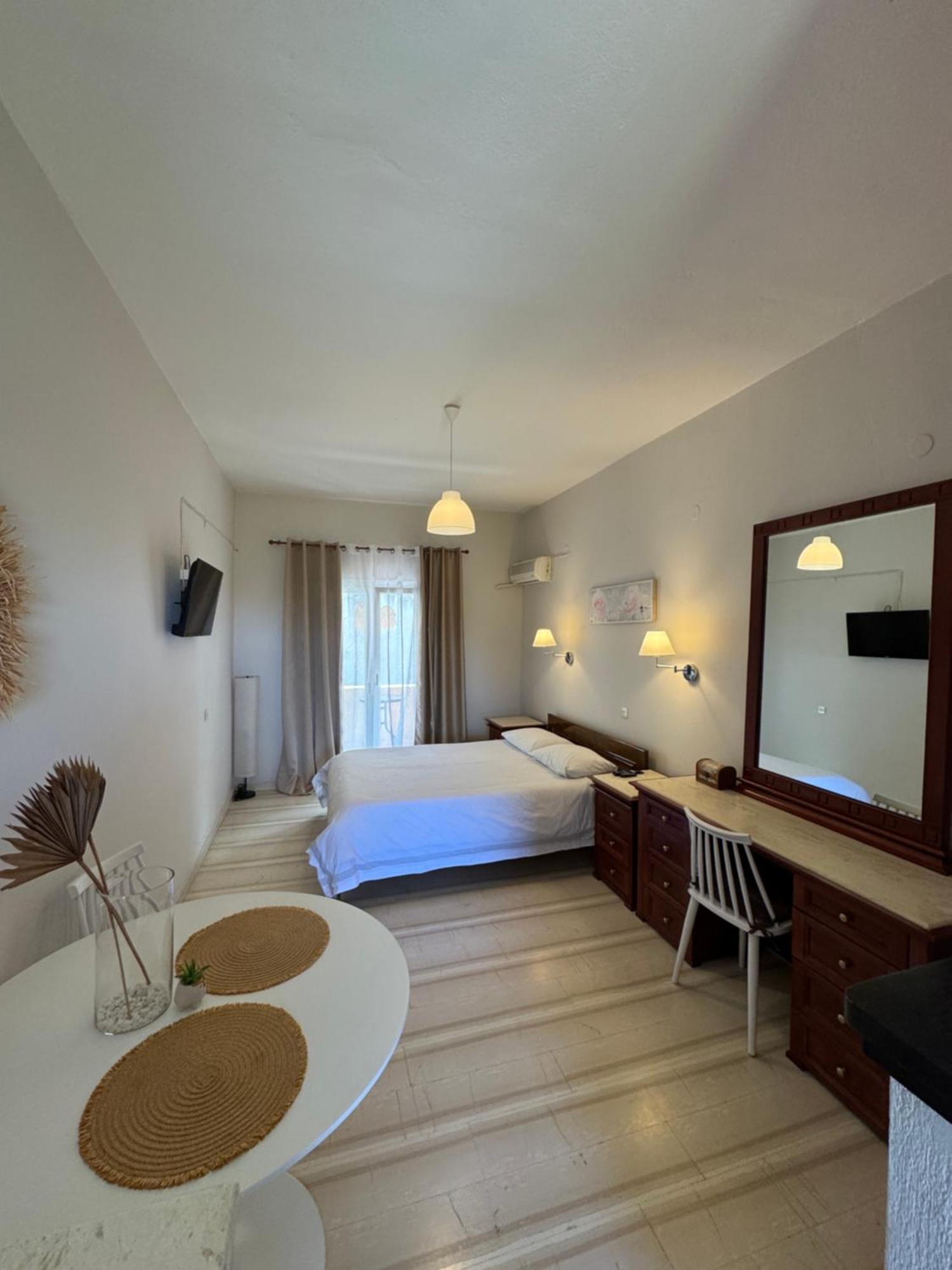 Olive Garden Studios & Apartments Acharavi  Exterior photo